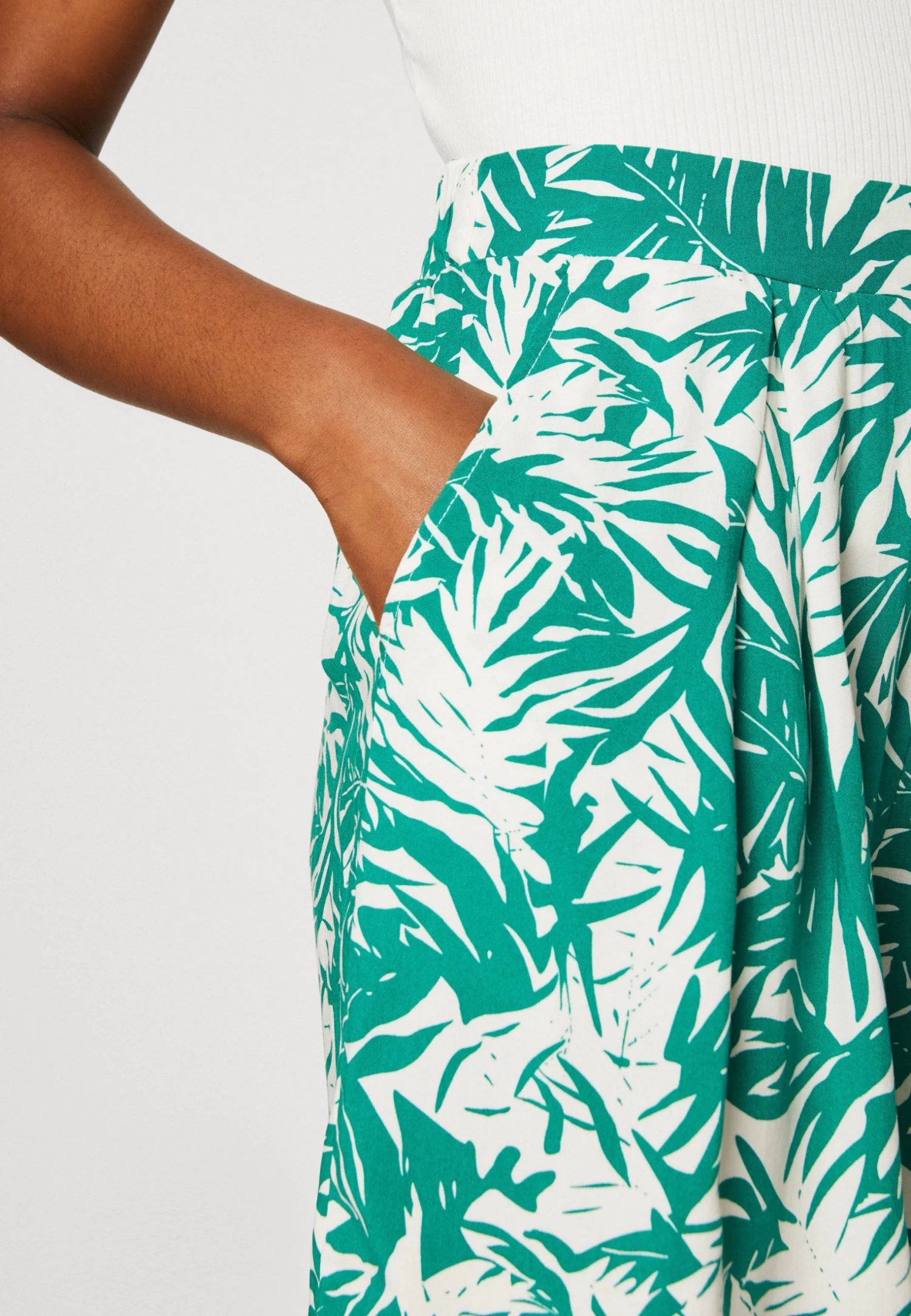 Anna Field Shorts - Green/Off White - Afbeelding 4