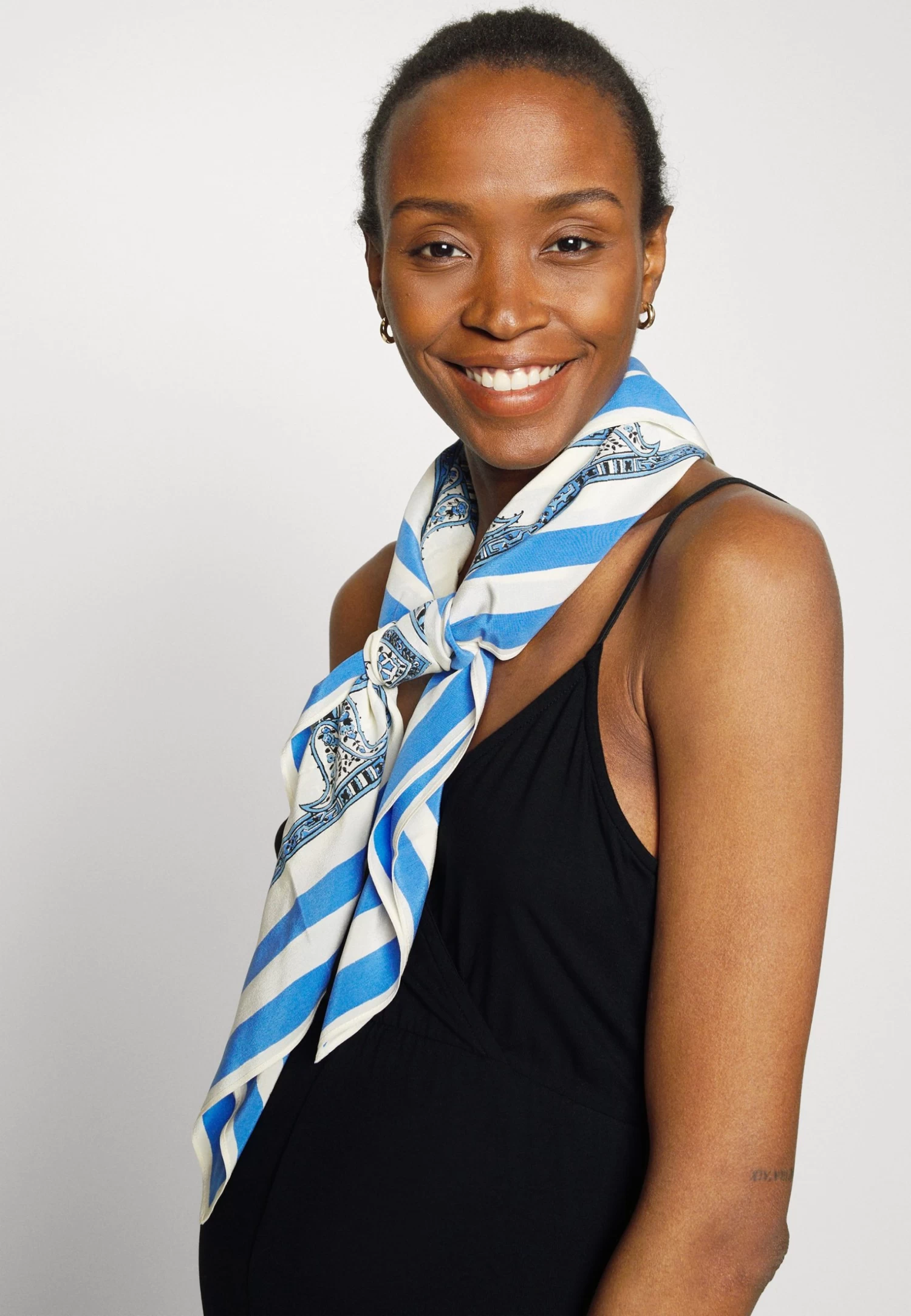 Strappy Drappy Cintered- Jumpsuit - Black - Afbeelding 4